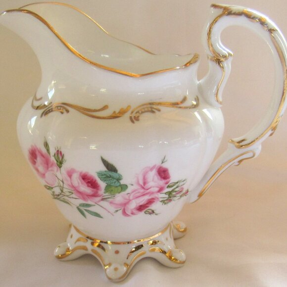 Royal Stafford Bridesmaid Creamer, Finest English Bone China, Gold Trim E111 - Picture 4 of 5